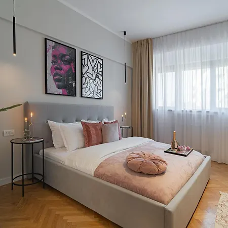 Contemporary 3-bedroom Lofts - Modern Touches Meet Classic Elegance By Calea Victoriei * Бухарест