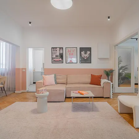 Apartment Vibrant & Spacious 3br Lofts On Amzei Square