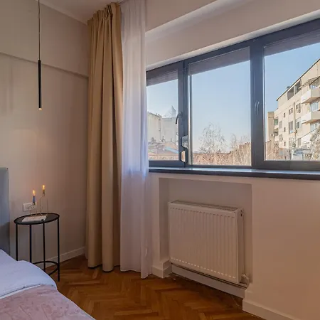 Apartment Vibrant & Spacious 3br Lofts On Amzei Square *