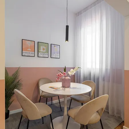Apartment Vibrant & Spacious 3br Lofts On Amzei Square *